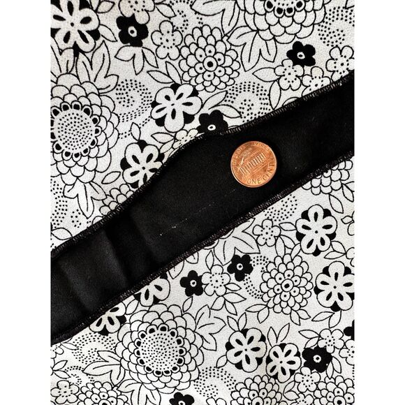Y2k Black and White Boho Indie Whimsygoth Floral Faux Wrap Skirt size M - Picture 7 of 8